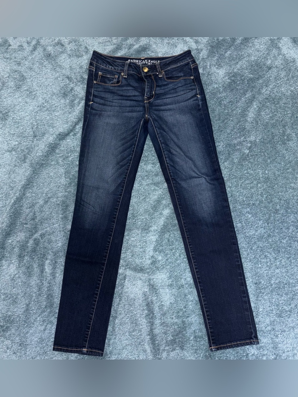 American Eagle Low Rise Dark Wash Skinny Jeans Size 4